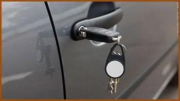 Interstate Locksmith Shop Berea, OH 440-226-5067 - 18-car-unlock